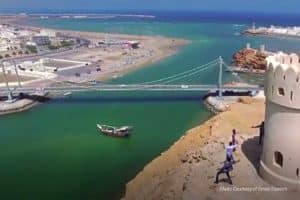 Enjoy the view from the fort, watching Dhows boats passing by the estuary separating two suburbs of Sur. A relaxing day under the sun during our Oman tour.